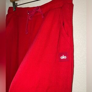 Alo Muse Ribbed Jogger - Red